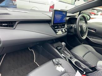 2023 Toyota Corolla - Thumbnail