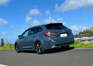 2023 Toyota Corolla - Thumbnail