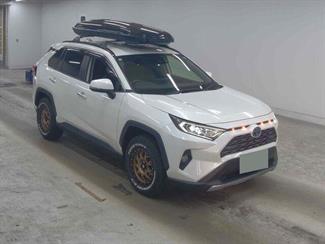 2021 Toyota RAV4 - Thumbnail