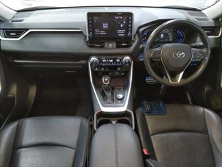 2021 Toyota RAV4 - Thumbnail