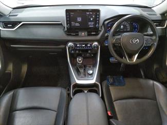 2021 Toyota RAV4 - Thumbnail