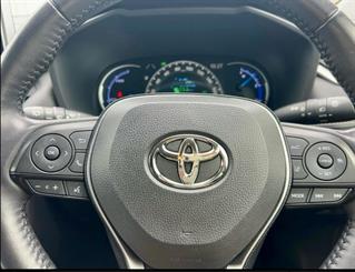 2021 Toyota RAV4 - Thumbnail