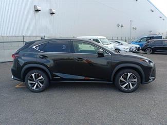 2018 Lexus NX300H - Thumbnail