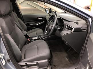 2019 Toyota Corolla - Thumbnail