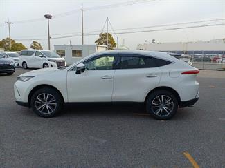 2020 Toyota Harrier - Thumbnail