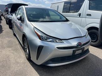 2021 Toyota Prius - Thumbnail