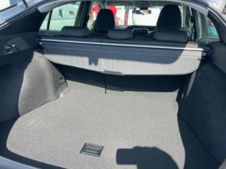 2021 Toyota Prius - Thumbnail
