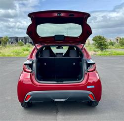 2020 Toyota Yaris - Thumbnail