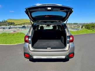 2016 Subaru Outback - Thumbnail