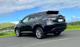 2015 Toyota Harrier - Thumbnail