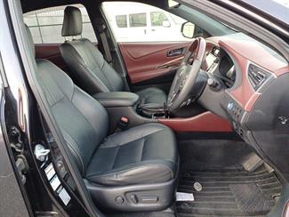 2015 Toyota Harrier - Thumbnail