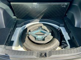 2020 Toyota RAV4 - Thumbnail