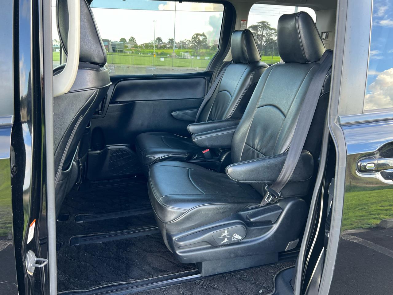 2015 Toyota Voxy