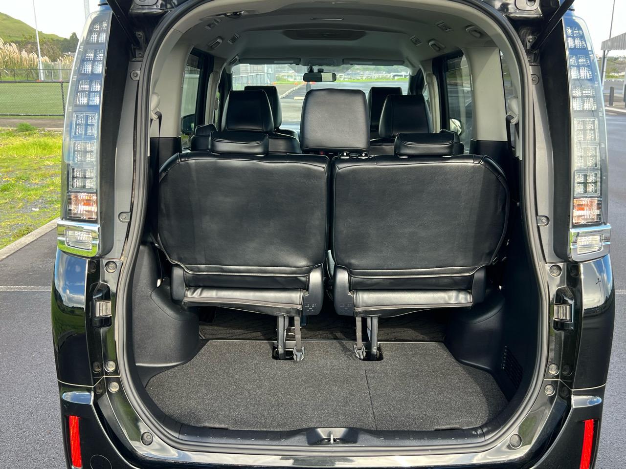 2015 Toyota Voxy