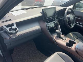 2021 Toyota Harrier - Thumbnail