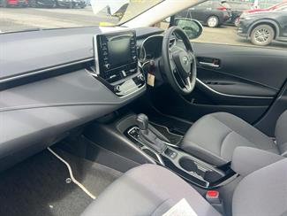 2021 Toyota Corolla - Thumbnail
