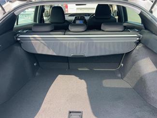 2021 Toyota Prius - Thumbnail
