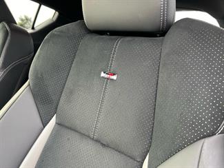 2020 Toyota C-HR - Thumbnail
