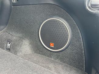 2016 Toyota Harrier - Thumbnail