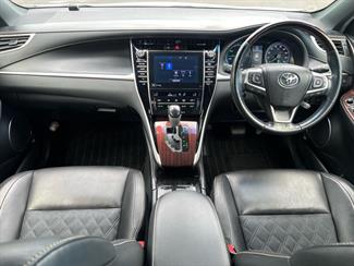 2016 Toyota Harrier - Thumbnail