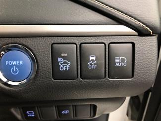 2016 Toyota Harrier - Thumbnail