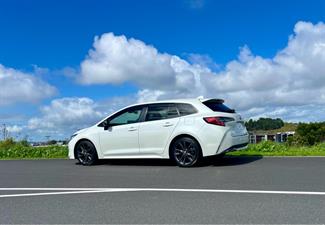 2021 Toyota Corolla - Thumbnail