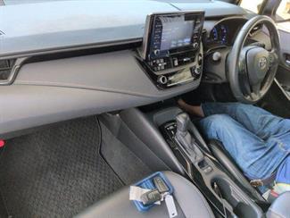 2021 Toyota Corolla - Thumbnail