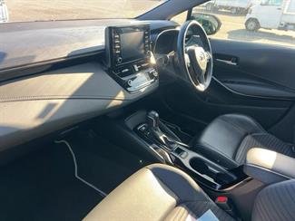 2020 Toyota Corolla - Thumbnail