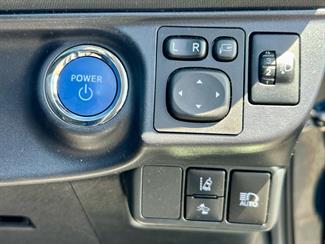 2018 Toyota Aqua - Thumbnail