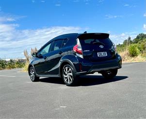 2018 Toyota Aqua - Thumbnail