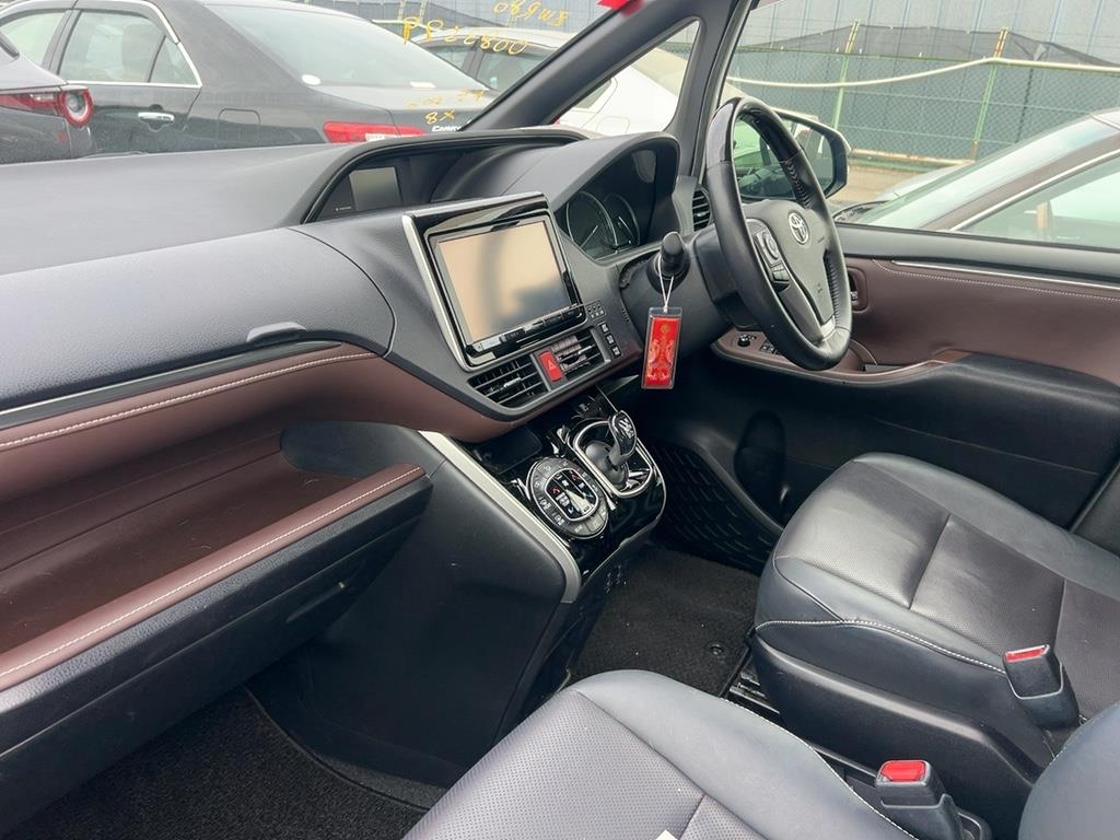 2015 Toyota Esquire