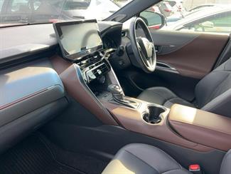 2020 Toyota Harrier - Thumbnail