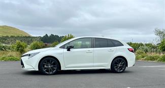 2020 Toyota Corolla - Thumbnail