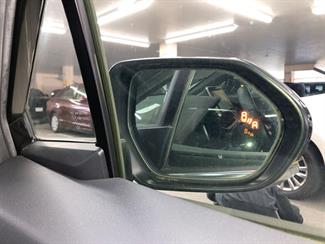 2018 Toyota C-HR - Thumbnail