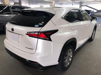 2015 Lexus NX300H - Thumbnail