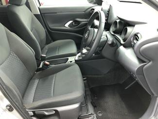 2021 Toyota Yaris - Thumbnail