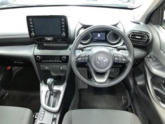 2021 Toyota Yaris - Thumbnail