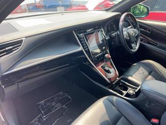 2016 Toyota Harrier - Thumbnail