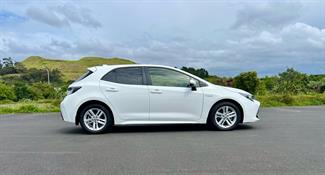 2021 Toyota Corolla - Thumbnail