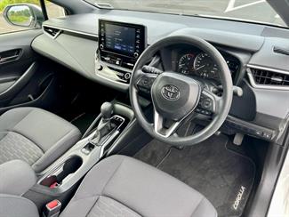 2021 Toyota Corolla - Thumbnail