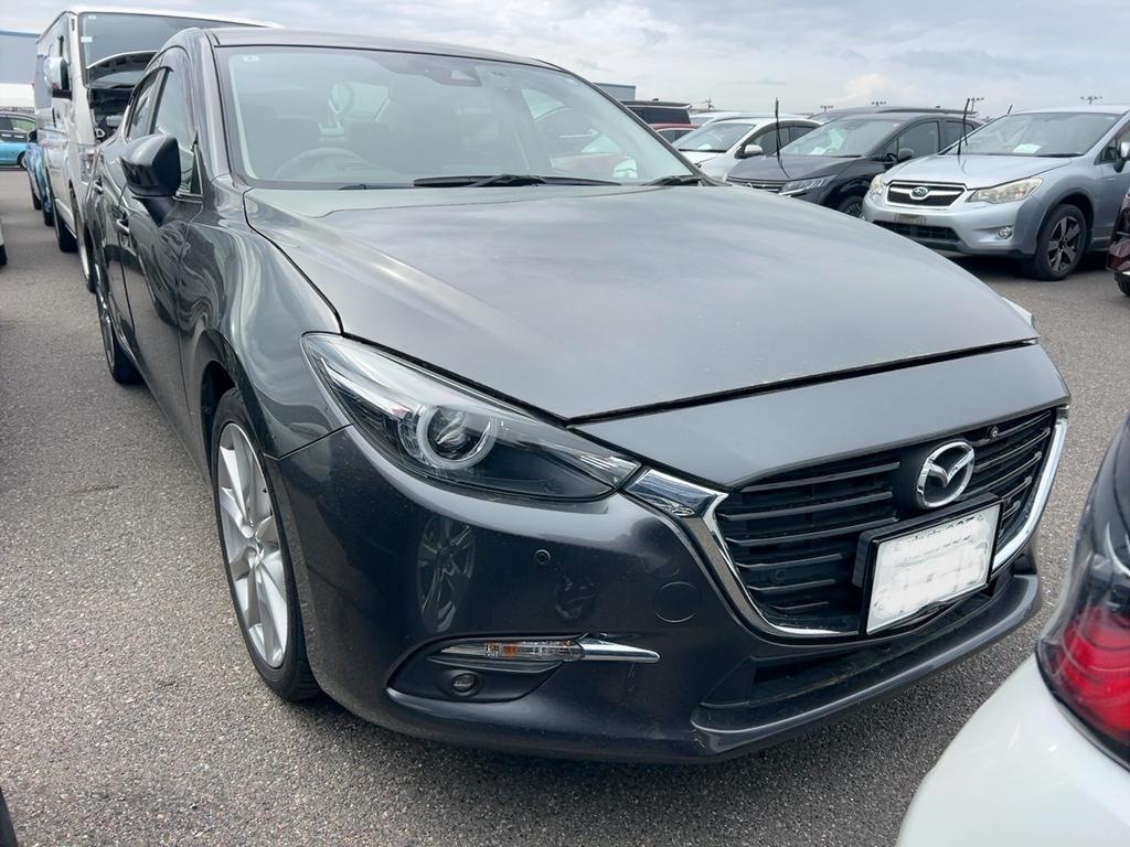 2018 Mazda Axela