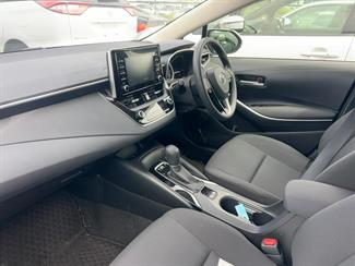 2021 Toyota Corolla - Thumbnail