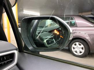 2020 Toyota Corolla - Thumbnail