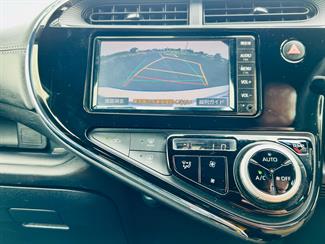 2018 Toyota Aqua - Thumbnail