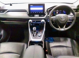 2019 Toyota RAV4 - Thumbnail