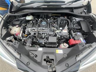 2018 Toyota C-HR - Thumbnail