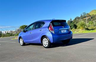2016 Toyota Aqua - Thumbnail