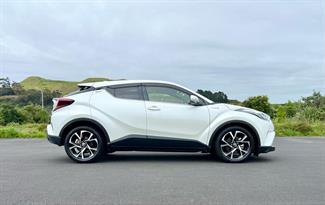2018 Toyota C-HR - Thumbnail