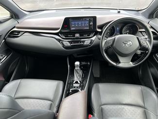 2018 Toyota C-HR - Thumbnail