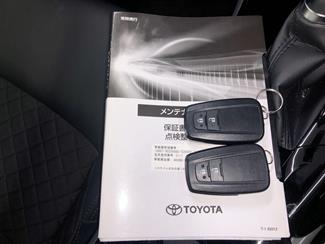 2021 Toyota C-HR - Thumbnail